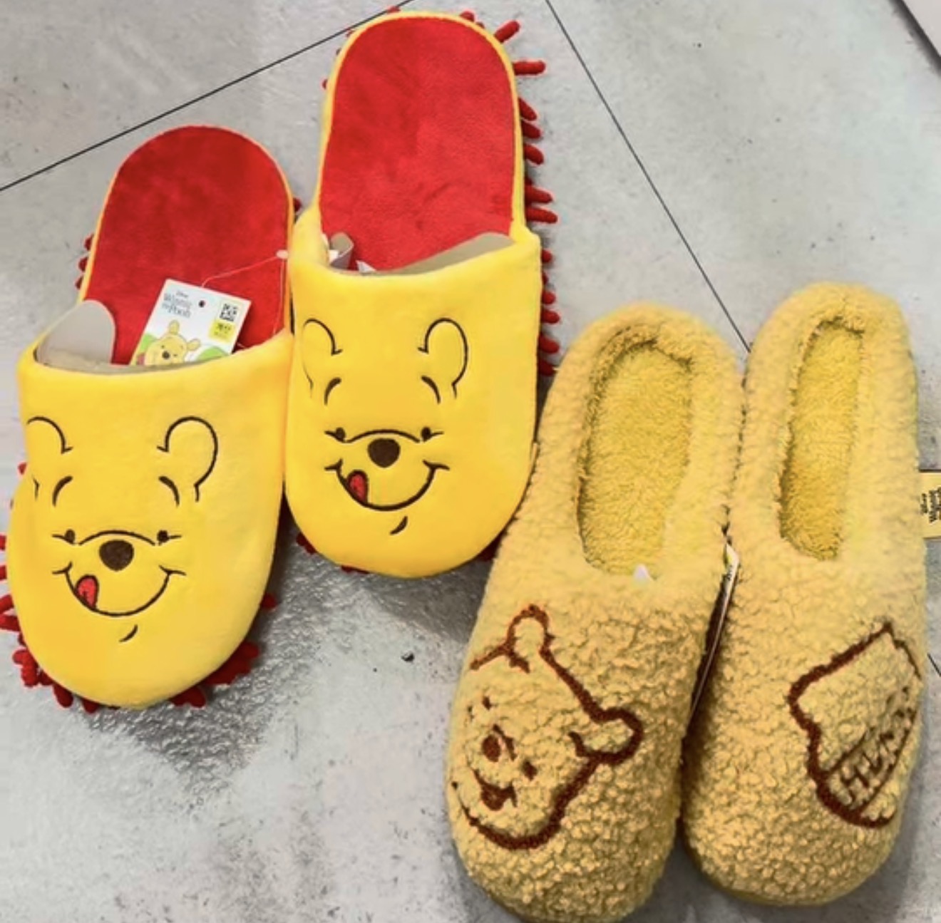 [DAISO] POOH slippers (Yellow)