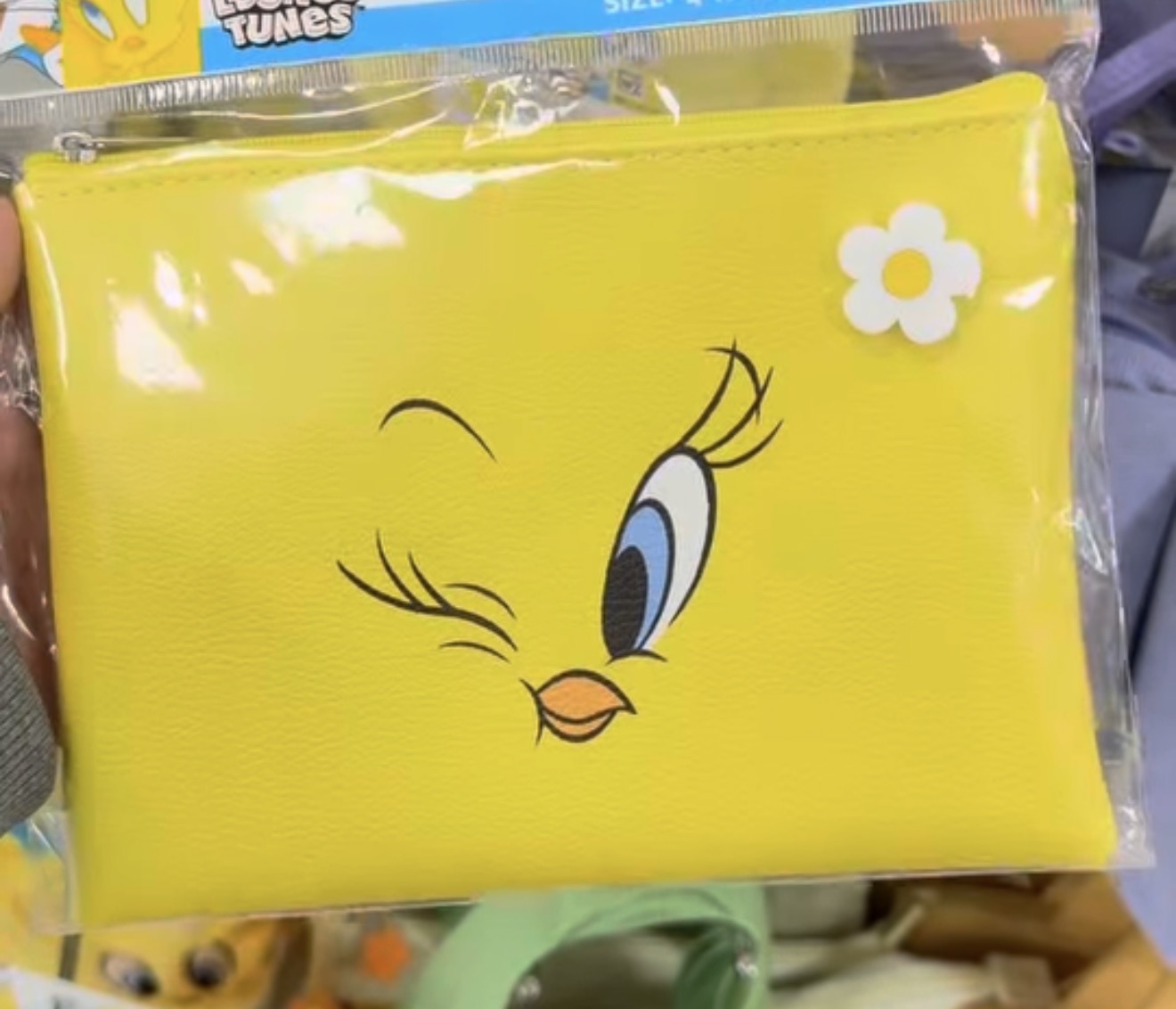 [DAISO] Tweety Bird Pouch - Yellow