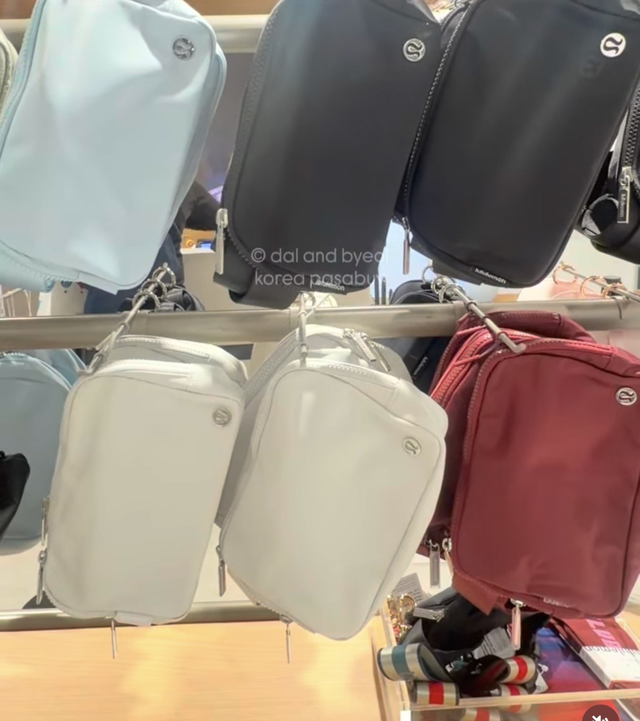 [LULULEMON] Everywhere Belt Bag 2L ( Vapor )