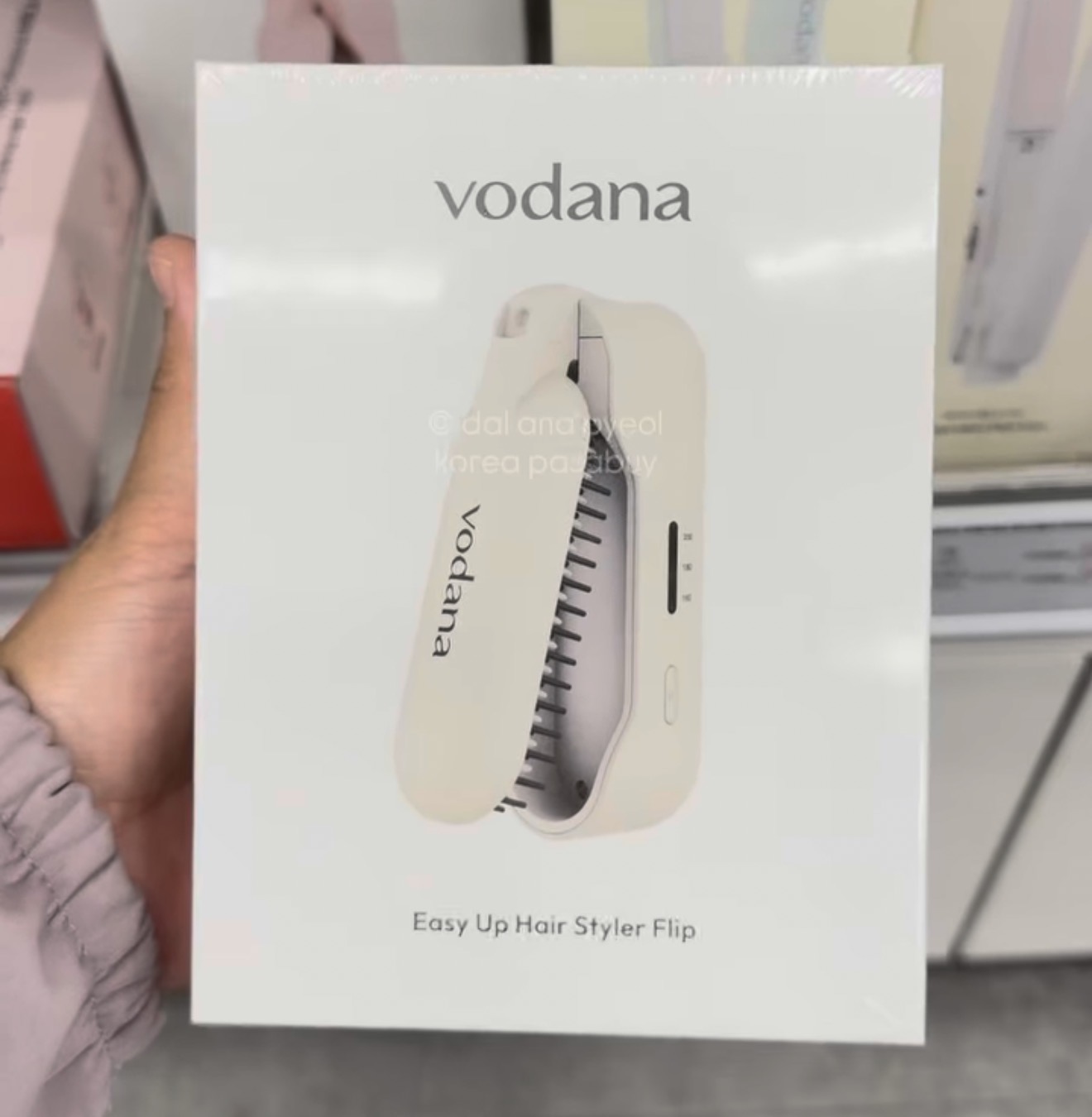 [OLIVEYOUNG] Vodana Hair Styler Flip (Ivory)