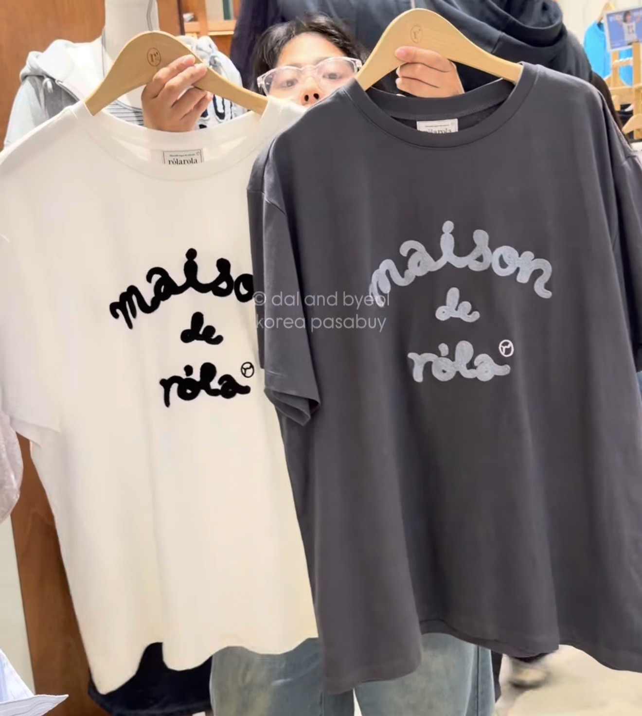 [ROLAROLA] Maison de Rola Embroidered Loose Shirt - White